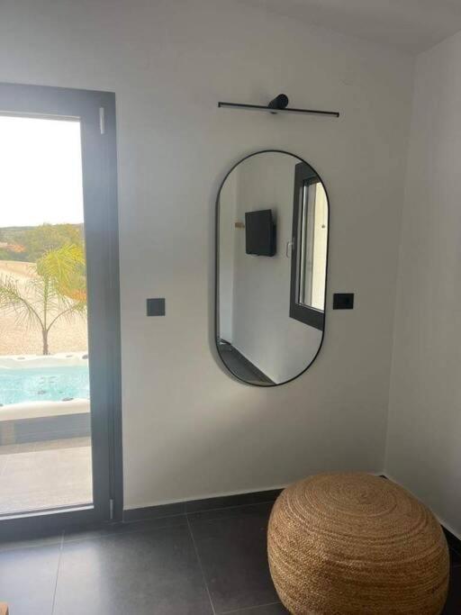 Ek Ornelakis, Luxury Country House With Jacuzzi Chania  Eksteriør billede